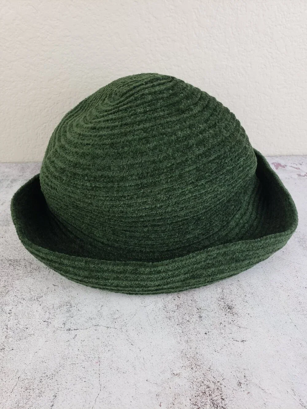 Vintage Villager Chenille Bucket Hat Forest Green O/S - Picture 2 of 11